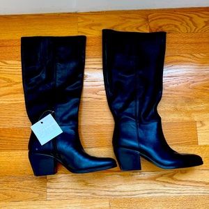 Naturalizer size 11 wide calf black faux leather boots never worn